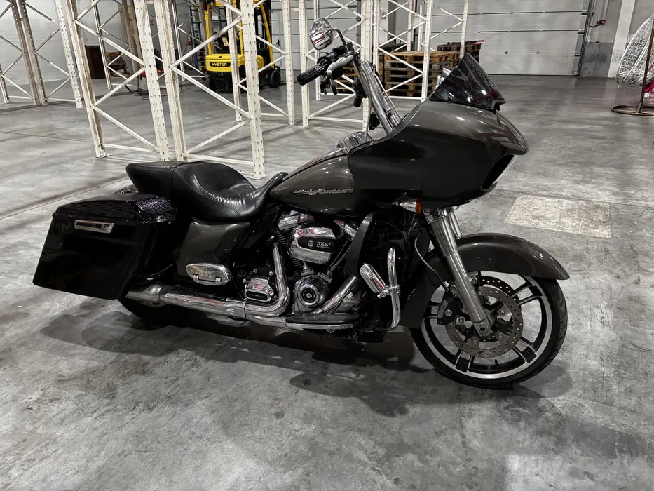 2019 Harley-Davidson Road Glide FLTRX
